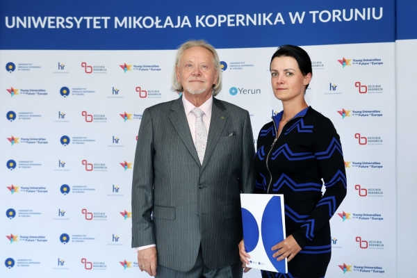 Kliknij, aby powiększyć zdjęcie.