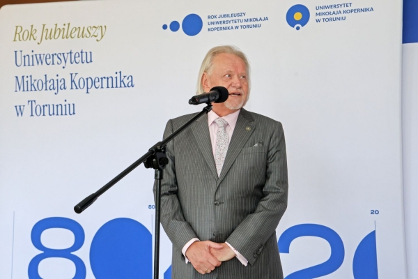 Kliknij, aby powiększyć zdjęcie.