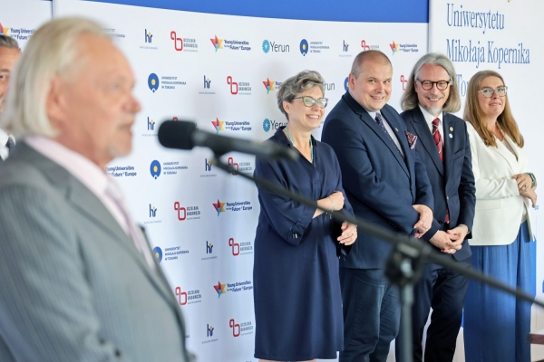 Kliknij, aby powiększyć zdjęcie.