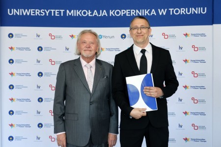 Kliknij, aby powiększyć zdjęcie.