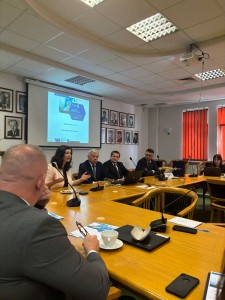 Click to zoom the picture.