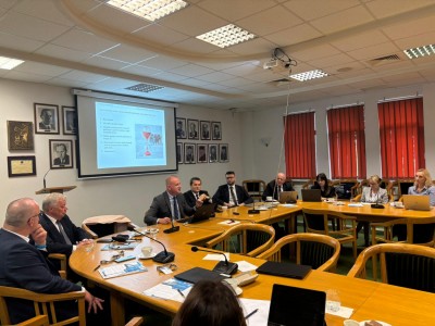 Click to zoom the picture.