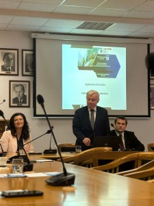 Click to zoom the picture.