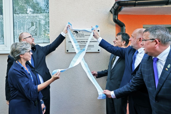 Kliknij, aby powiększyć zdjęcie.