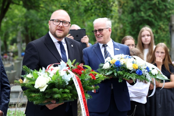 Kliknij, aby powiększyć zdjęcie.
