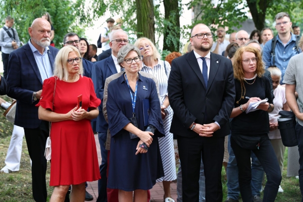 Kliknij, aby powiększyć zdjęcie.