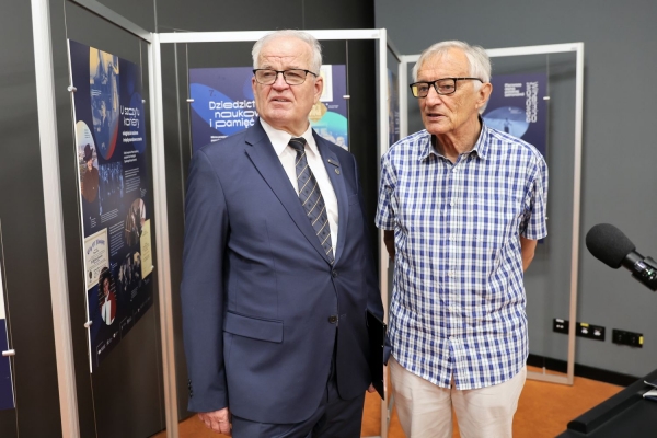 Kliknij, aby powiększyć zdjęcie.