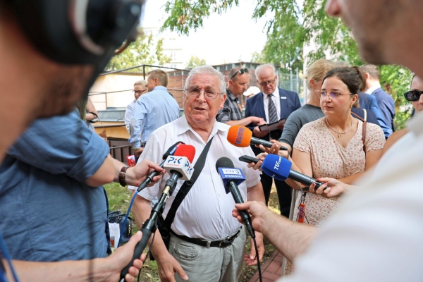 Click to zoom the picture.