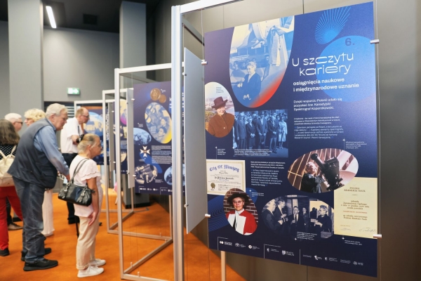 Click to zoom the picture.