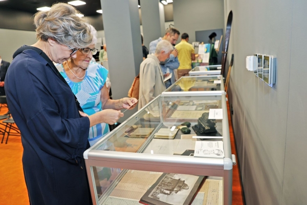 Click to zoom the picture.