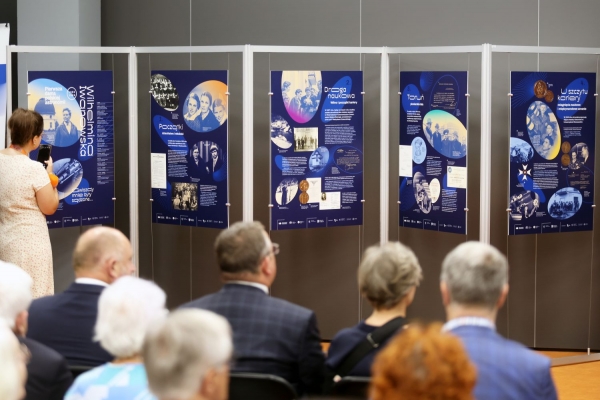 Click to zoom the picture.