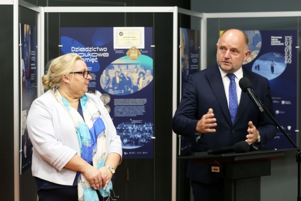 Click to zoom the picture.