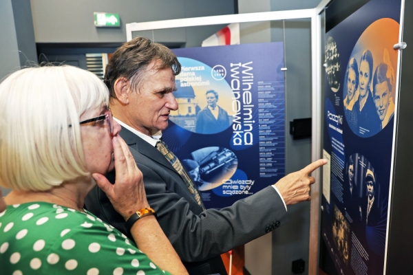 Click to zoom the picture.