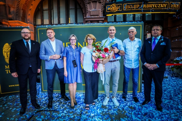 Kliknij, aby powiększyć zdjęcie.