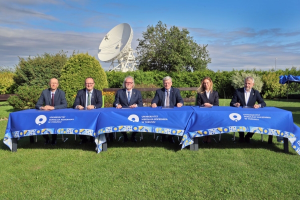 Click to zoom the picture.