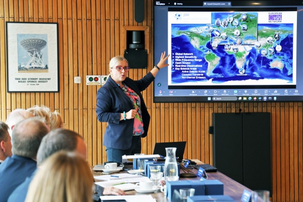 Click to zoom the picture.