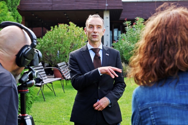 Click to zoom the picture.