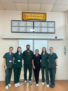 Staż Erasmus+ w Zonguldak: rozwój kompetencji w diagnostyce laboratoryjnej. Kliknij, aby powiększyć zdjęcie.