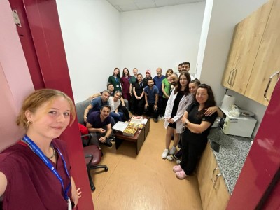 Staż Erasmus+ w Zonguldak: rozwój kompetencji w diagnostyce laboratoryjnej. Kliknij, aby powiększyć zdjęcie.