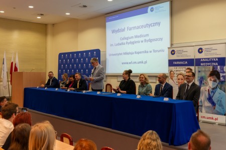 VII edycja warsztatów dla licealistów. Kliknij, aby powiększyć zdjęcie.