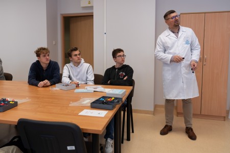 VII edycja warsztatów dla licealistów. Kliknij, aby powiększyć zdjęcie.