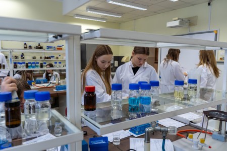 VII edycja warsztatów dla licealistów. Kliknij, aby powiększyć zdjęcie.