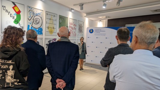 Click to zoom the picture.