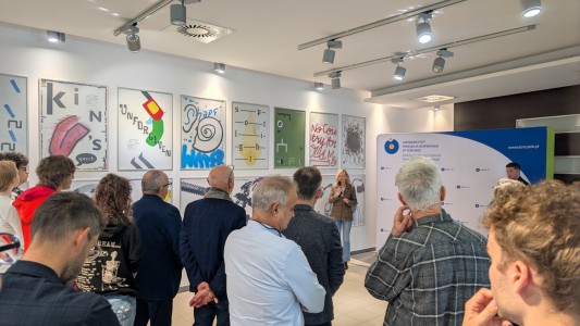 Click to zoom the picture.