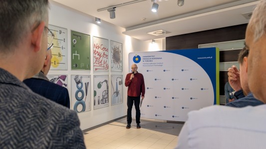 Click to zoom the picture.