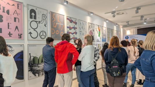 Click to zoom the picture.