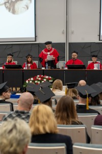 Dyplomatorium kierunków analityka medyczna, kosmetologia 18.10.2025. Kliknij, aby powiększyć zdjęcie.
