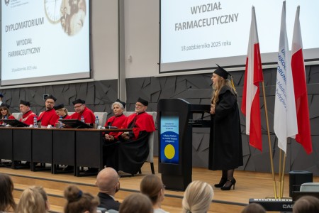Dyplomatorium kierunków analityka medyczna, kosmetologia 18.10.2025. Kliknij, aby powiększyć zdjęcie.