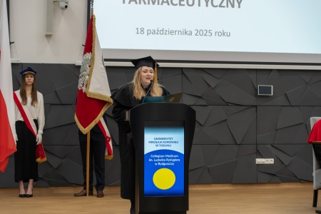 Dyplomatorium kierunków analityka medyczna, kosmetologia 18.10.2025. Kliknij, aby powiększyć zdjęcie.