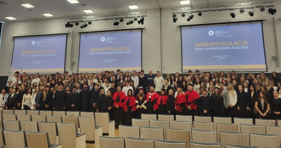 Immatrykulacja studentów Wydziału Nauk o Zdrowiu . Kliknij, aby powiększyć zdjęcie.