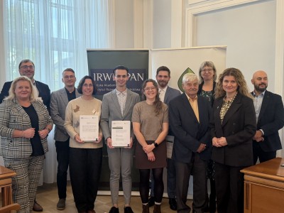 Click to zoom the picture.