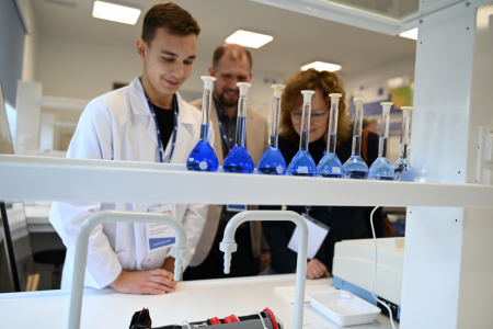 Click to zoom the picture.