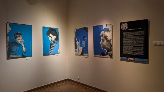 Click to zoom the picture.