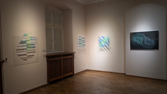 Click to zoom the picture.