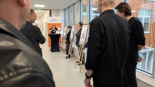 Click to zoom the picture.