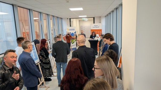 Click to zoom the picture.