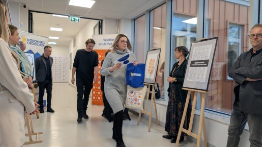 Click to zoom the picture.