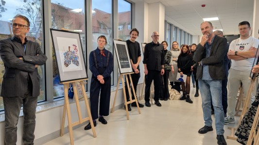 Click to zoom the picture.