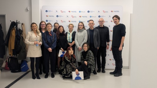 Click to zoom the picture.