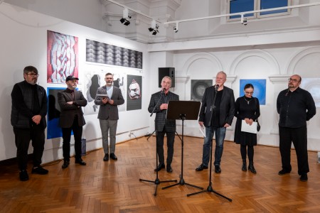 Click to zoom the picture.