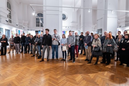 Click to zoom the picture.