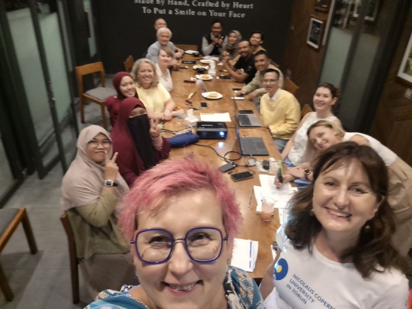 Click to zoom the picture.