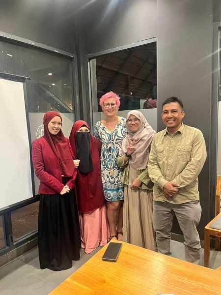 Click to zoom the picture.