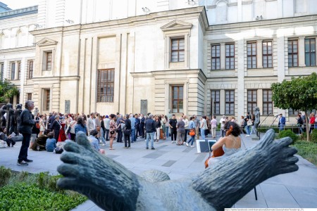 Click to zoom the picture.