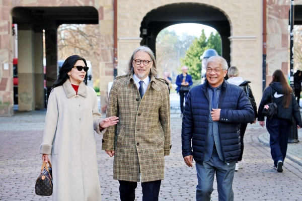 Click to zoom the picture.