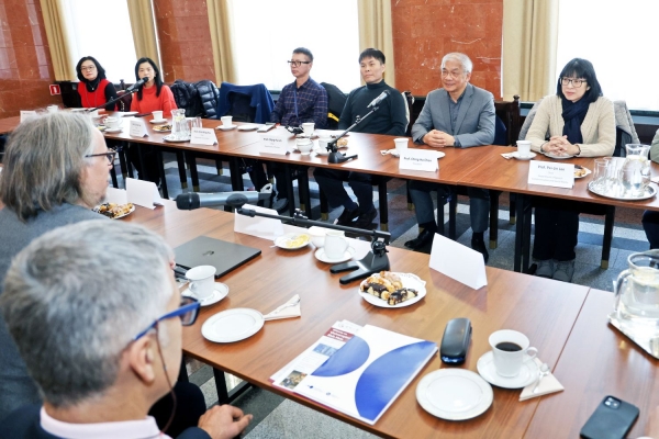 Click to zoom the picture.